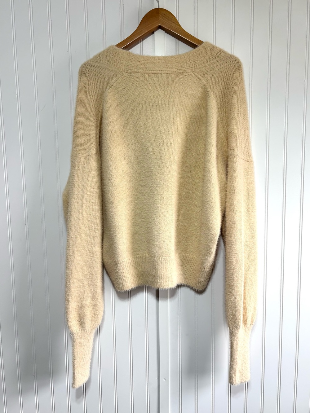 Urban Outfitters Cream Fuzzy Oversized Button Cardigan Sweater Size Small - Picture 4 of 12